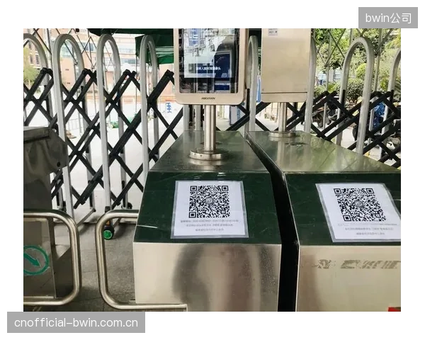 深圳湾体育中心升级防疫闸机，承接健康码数据完成客流溯源秒级响应